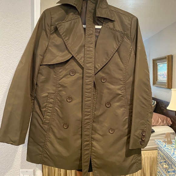 Best Trench ever! - Picture 1 of 4